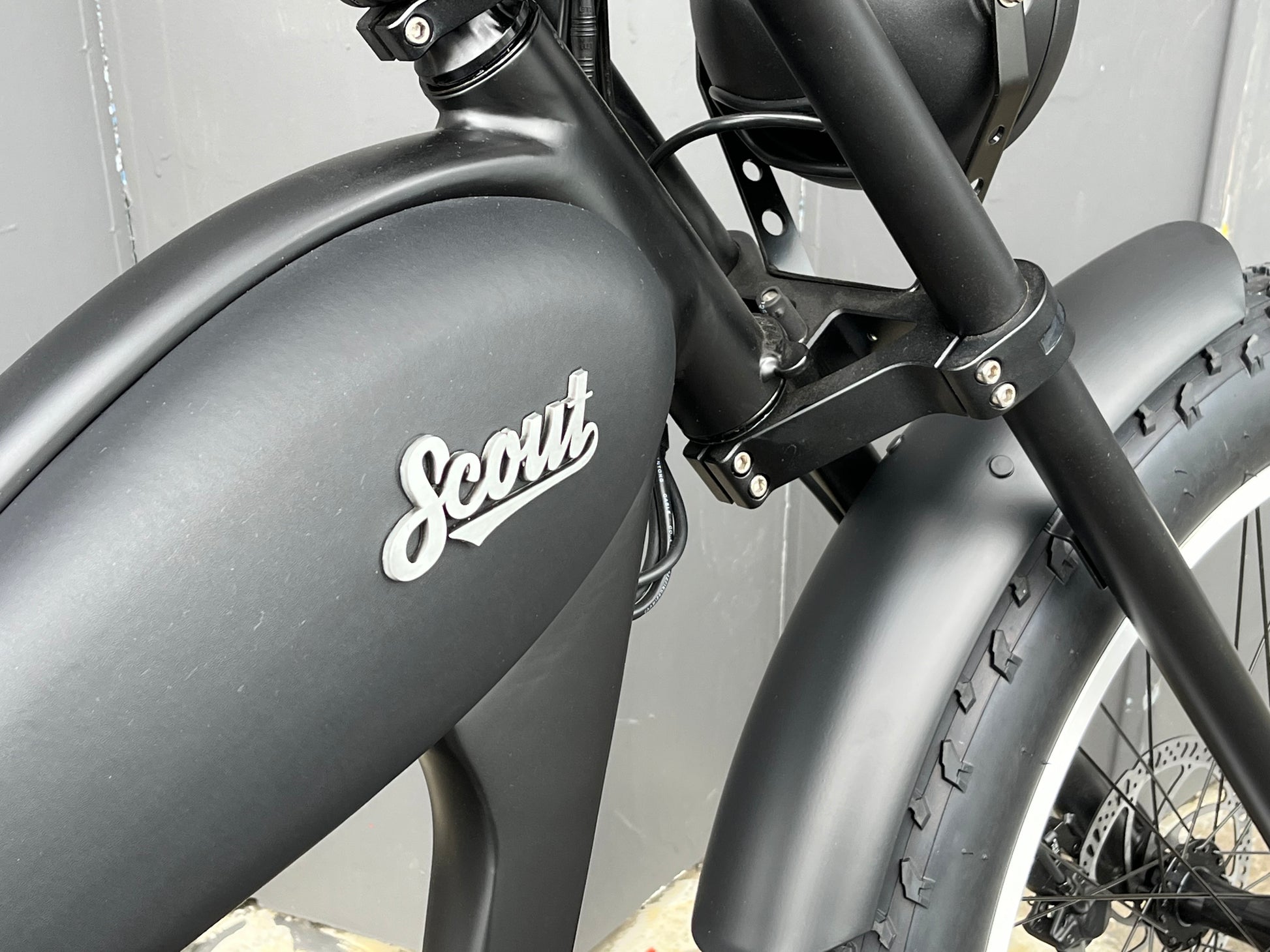 The Most Comfortable Cruiser ebike ever. Choice of frame and trim and tyre combinations. All Terrain, STREET or Whitewall tyres. The Scout Electric Motorbike from Boostbikes