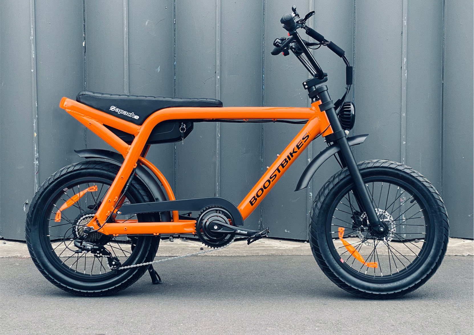 Apache Electric Fat Bike, Modern yet retro 20" fat tyre ebike with performance and packed with features in true SUPER 73 style from Boostbikes.