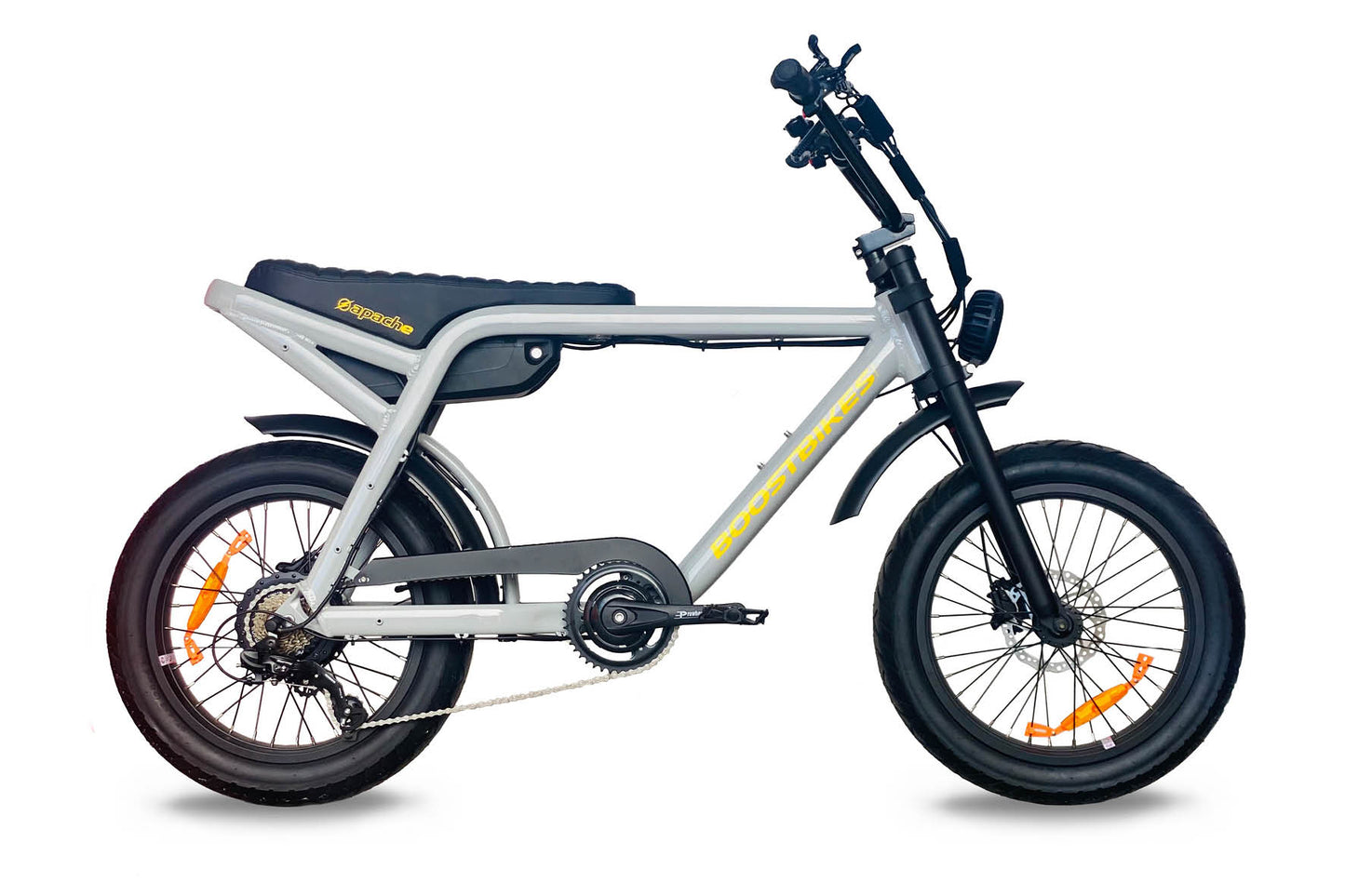 The Apache combines a great look, a comfortable riding position with quality components and manufacturing. From Boostbikes  Super Smooth ride with KENDA STREET tyres.