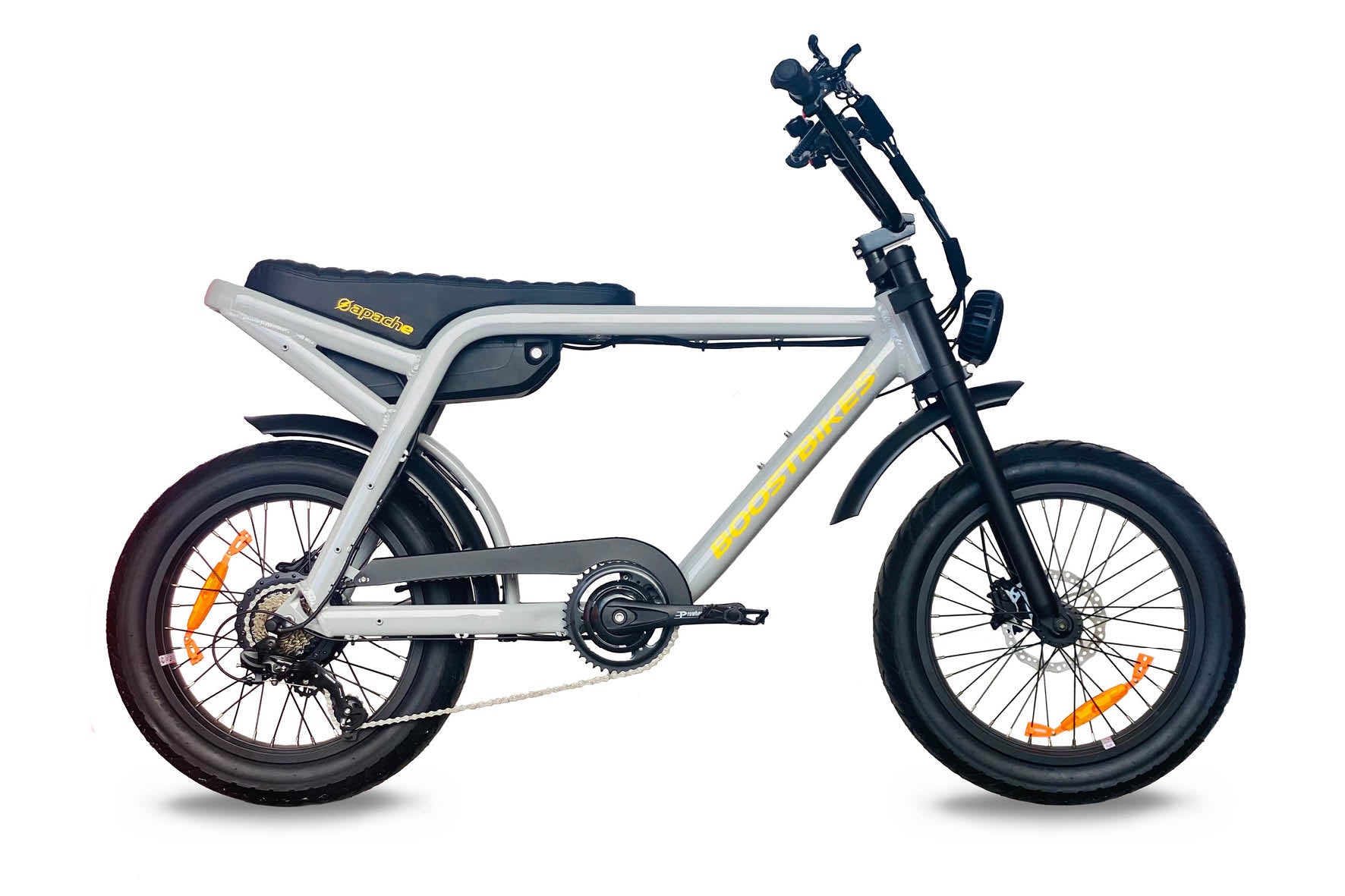 The Apache combines a great look, a comfortable riding position with quality components and manufacturing. From Boostbikes  Super Smooth ride with KENDA STREET tyres.