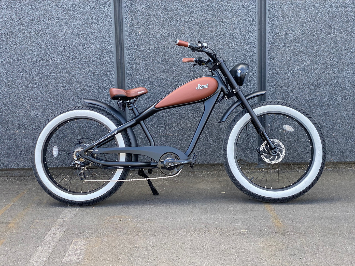 Electric Motorbike Classic. The Most Comfortable Cruiser ebike ever. Choice of frame and trim and tyre combinations. All Terrain, STREET or Whitewall tyres.