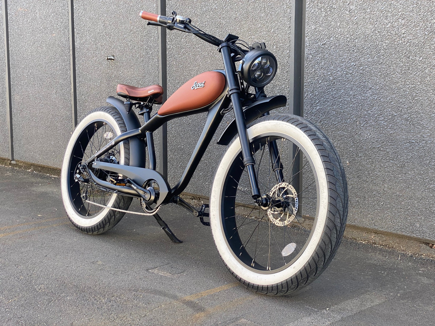 Electric motorbike Retro Cruiser motorbike styling, New Zealand's best electric pedal bikes. From Boostbikes