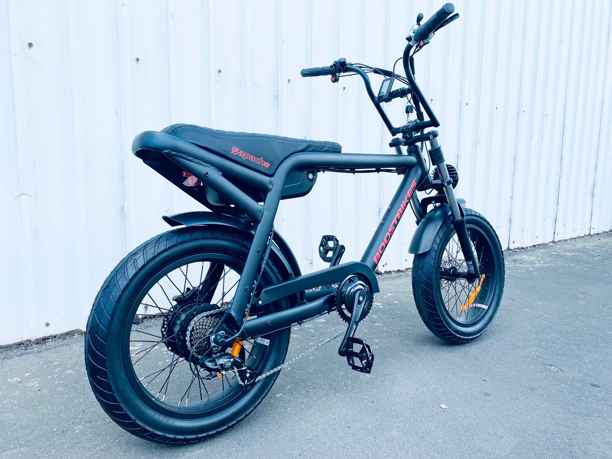 The Apache. Urban Explorer meets Retro Cool. From Boostbikes