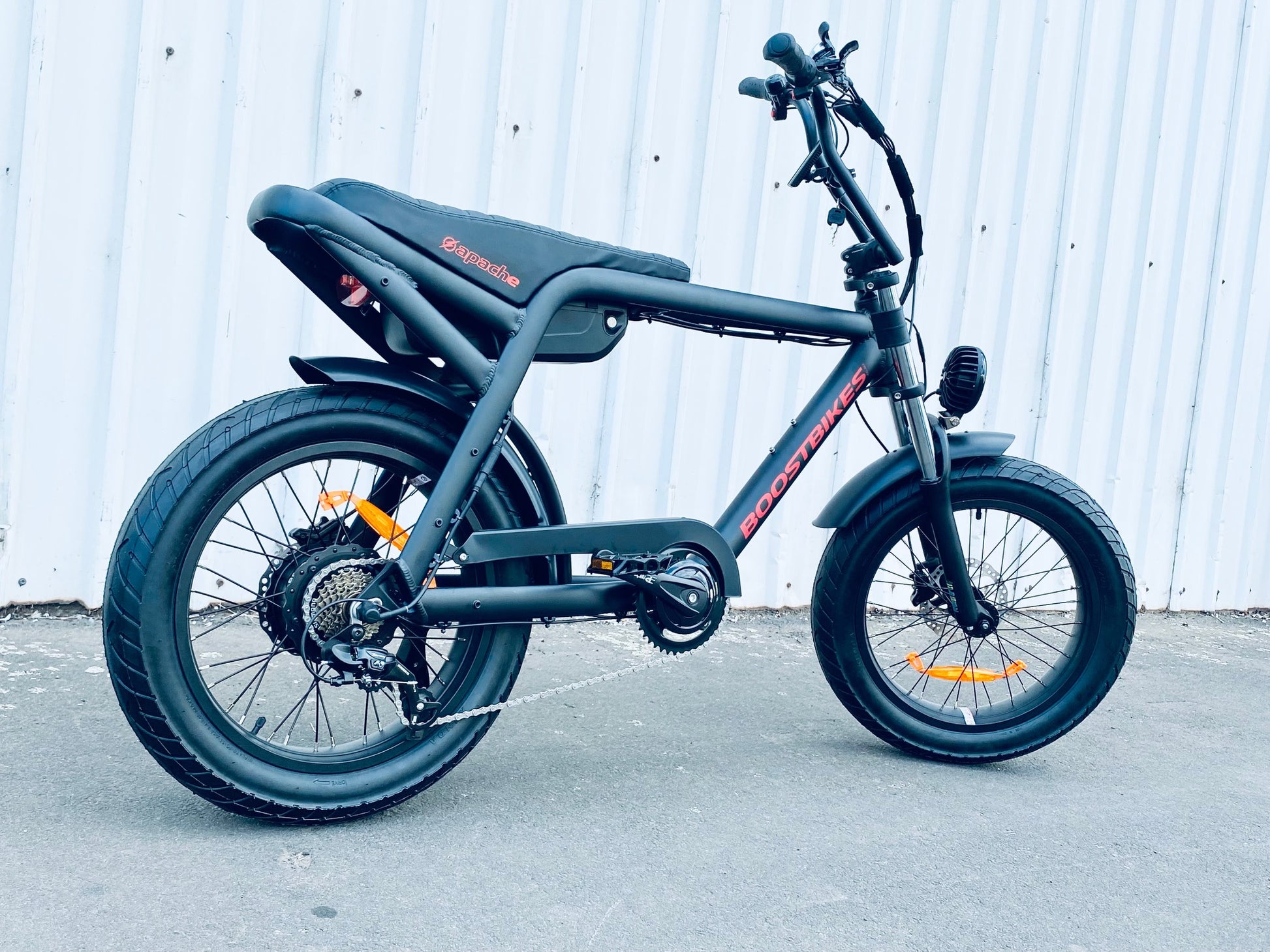 Apache Electric Bike, Modern yet retro 20" fat tyre ebike with performance and packed with features in true SUPER 73 style from Boostbikes.