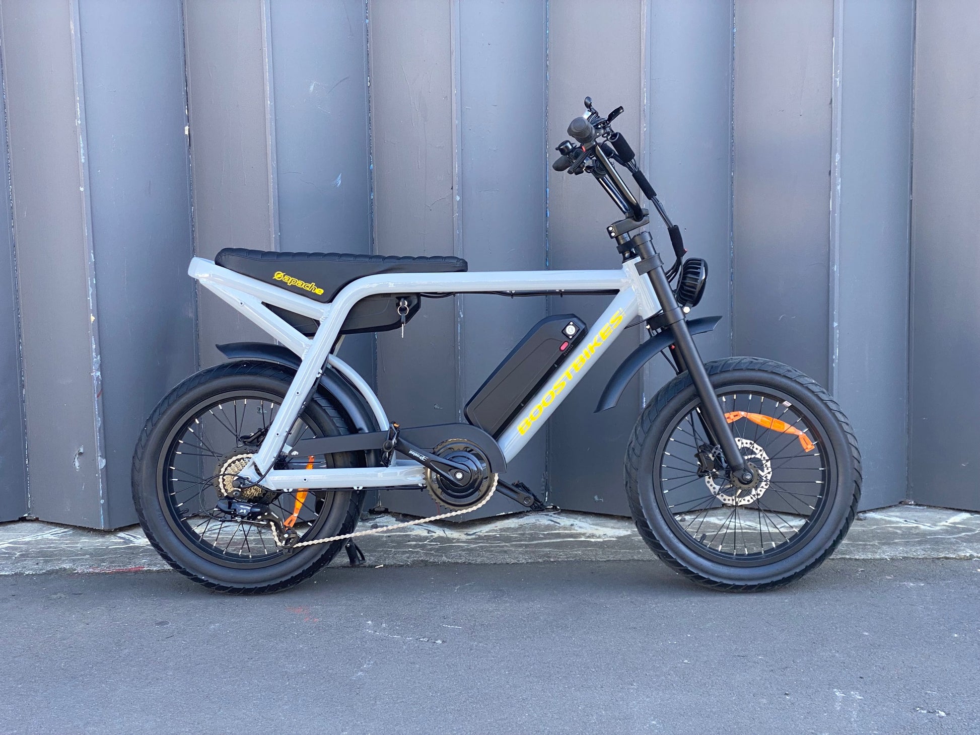 Electric Moped style in a 20" SUPER 73 fat tyre package. Apache Electric Bike  from Boostbikes.